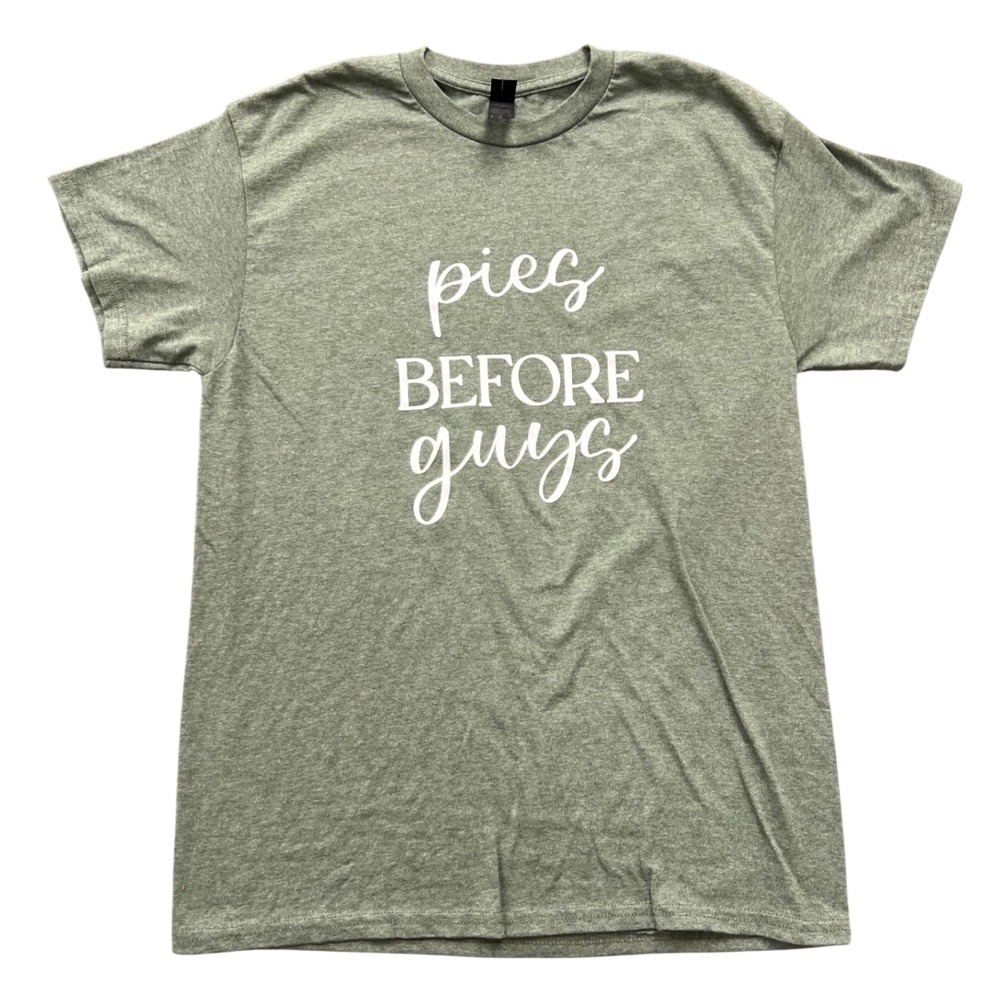 Gildan Graphic Tee Womens Medium Green Pies Before‎ Guys Funny Food T-Shirt